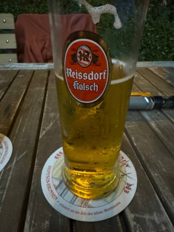 Reissdorf Kölsch Bierglas als Motiv für ein Wandschild